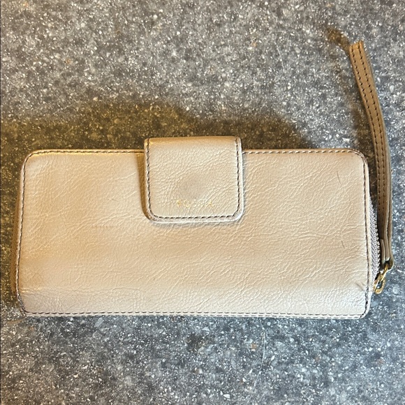 Fossil Handbags - Fossil Tan Leather Wristlet Wallet